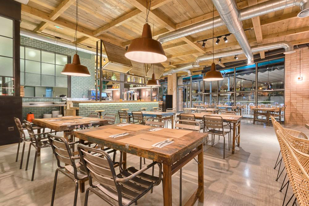 PEPA & GRILLO, nuevo restaurante en Gines por MisterWils