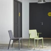 CHAISE D'EXTÉRIEUR EMPILABLE BEEKAT ARMCHAIR | Trouvez-la chez MisterWils. Plus de 4000m² d'exposition. 7