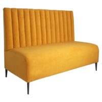 BROOKLYN Canapé/Banquette de style Mid Century avec structure en bois et revêtement textile. Armature en bois de pin de Galice. Assise en fibres naturelles recouverte d'un caoutchouc de 2cm. Coussins d’assise, densité 35kg couverts de fibres. Dossier à ressorts recouvert d’un caoutchouc très doux de 8cm d’épaisseur, couvert de fibres de 300.