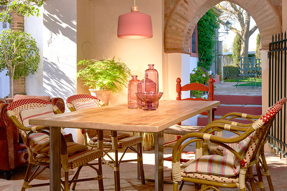 MisterWils vous recommande les 4 types de tables pour votre cuisine