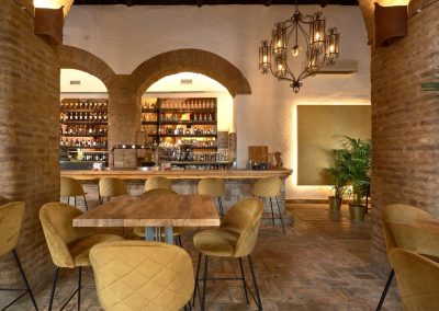 El Colmao, un nouveau restaurant décoré par Neuttro dans un ancien palais | MisterWils, furniture for free souls industriel, vintage, scandinave...