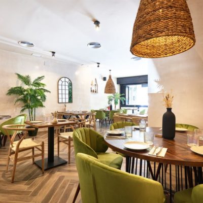 Pecado Sevilla, un restaurant décoré par GRstudio, le résultat d'une réforme globale d'un établissement fermé depuis plus de 10 ans. 4