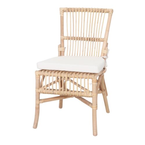 CHAISE EN ROTIN MILLIE. Coussin inclus. Trouvez-le chez MisterWils. Plus de 4000m² d'exposition. 1