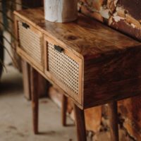 CONSOLE EN BOIS SURBEANIE de style Exotique | Trouvez-la chez MisterWils. Plus de 4000m² d'exposition. 4