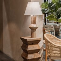 LAMPE SUR PIED TEMUCO, style méditerranéen
