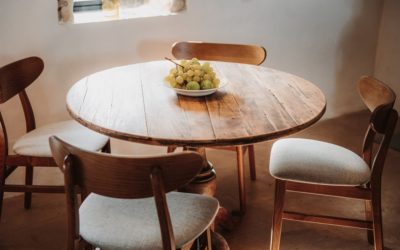 Comment déterminer les dimensions idéales pour votre table de salle à manger ?