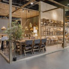 CHAISE EN BOIS TAPISSÉE TAMUL, style rustique | Trouvez-le chez MisterWils. Plus de 4000m² 6