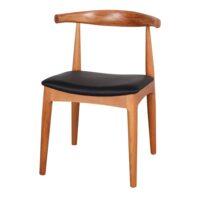 CHAISE EN BOIS ELBOW ROBLE, de style Nordique | Trouvez-la chez MisterWils. Plus de 4000m² d'exposition. 1