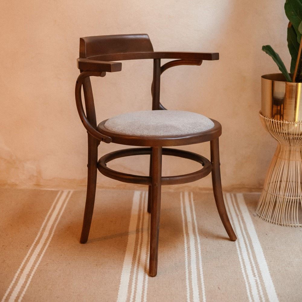 SILLA DE MADERA ARCADIA estilo Bistró | Sesion fotos Medina Sidonia