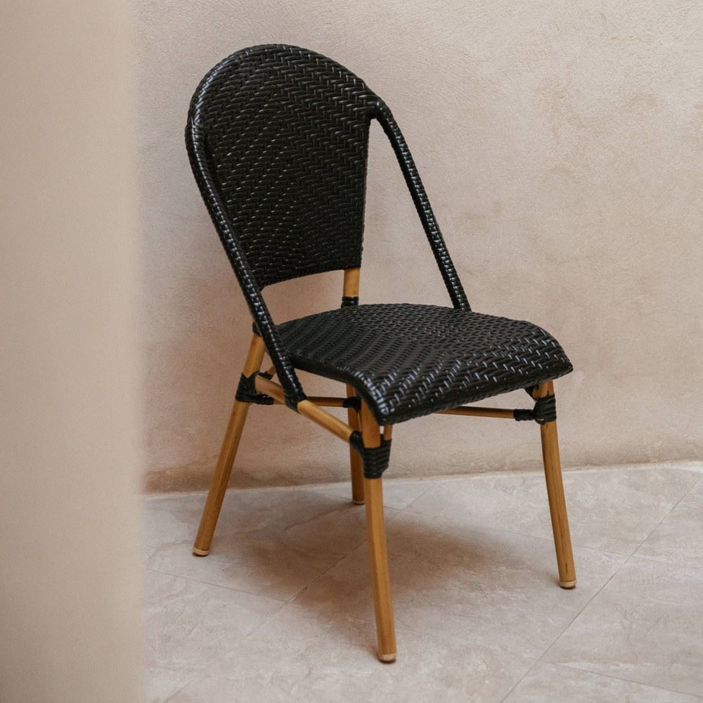 SILLA DE EXTERIOR ROMEL estilo Bistró | Sesion fotos Medina Sidonia