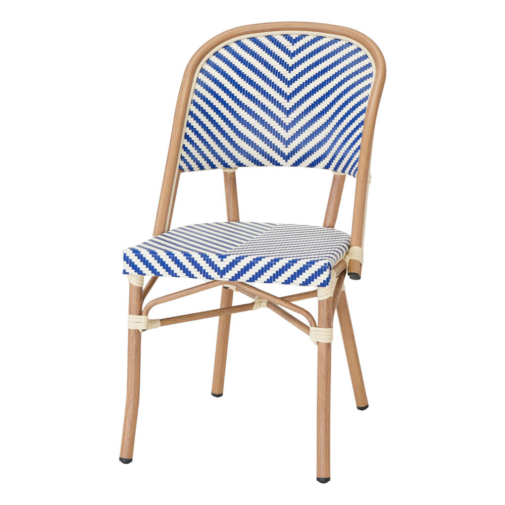 SILLA DE EXTERIOR BLUMAR, estructura fabricada en aluminio, médula de rattan sintético, perfecta para exterior.